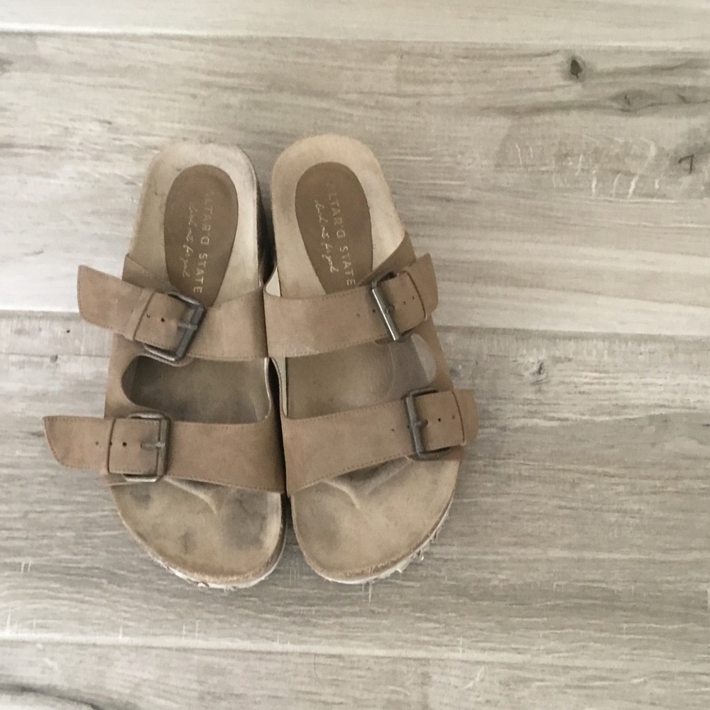 Alt’rd State 9 Serenna platform slide sandals